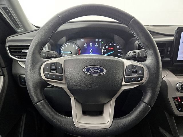 Certified 2023 Ford Explorer XLT w/ Equipment Group 202A image 19