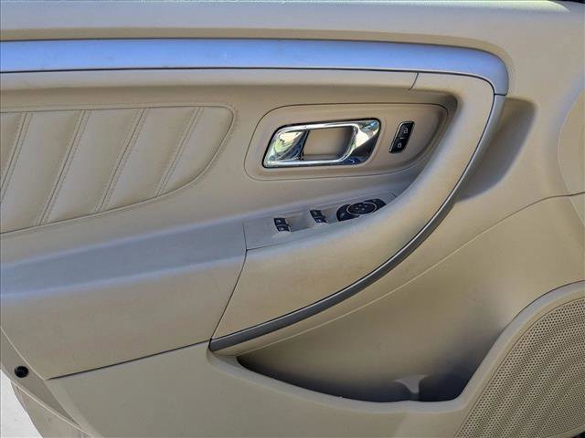 Certified 2018 Ford Taurus SEL w/ Equipment Group 201A image 9