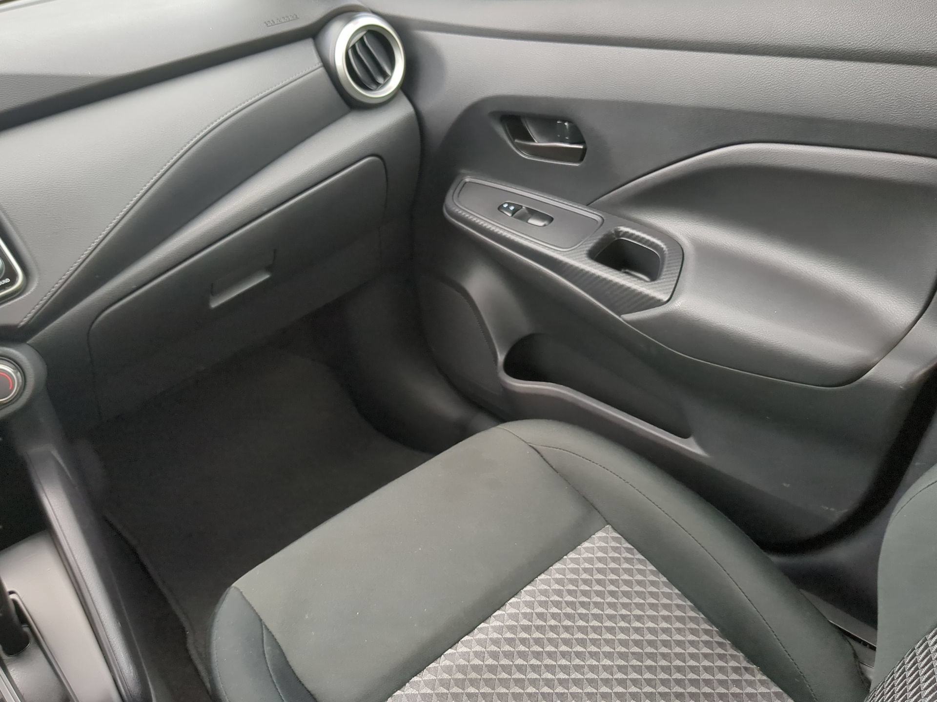 Used 2024 Nissan Versa S w/ S Plus Package FWD image 51
