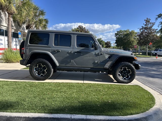 Used 2023 Jeep Wrangler Unlimited Rubicon 4xe w/ Cold Weather Group AWD/4WD image 3