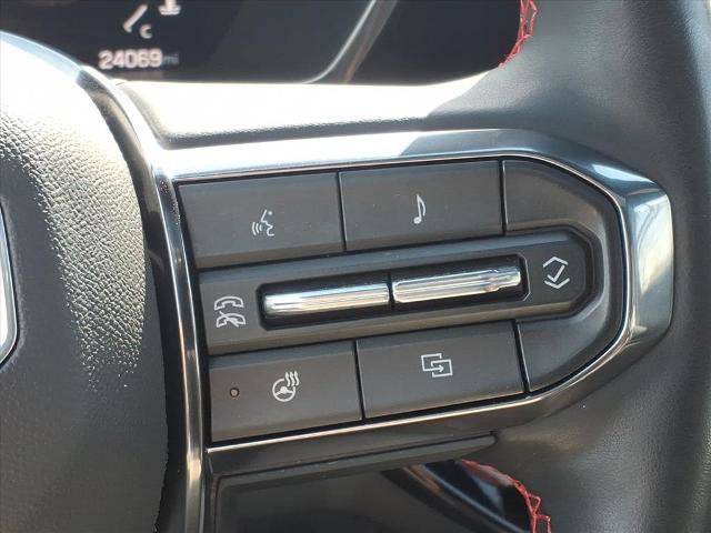 Used 2024 GMC Canyon AT4X image 13