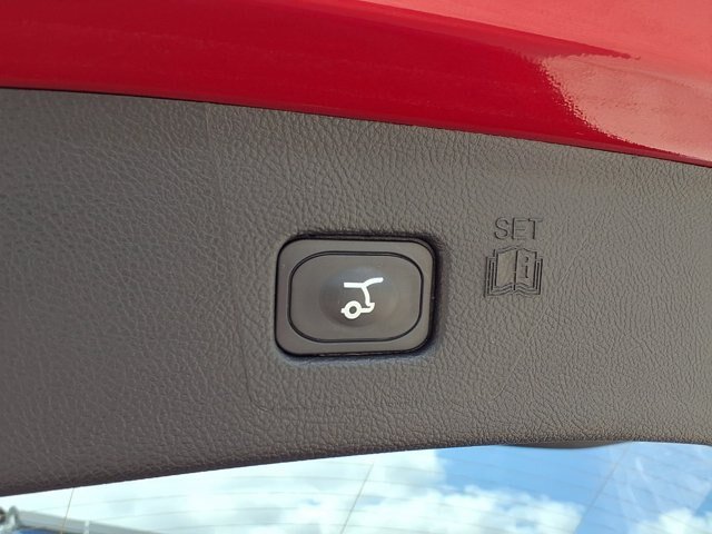 Certified 2024 Ford Edge Titanium AWD/4WD image 23