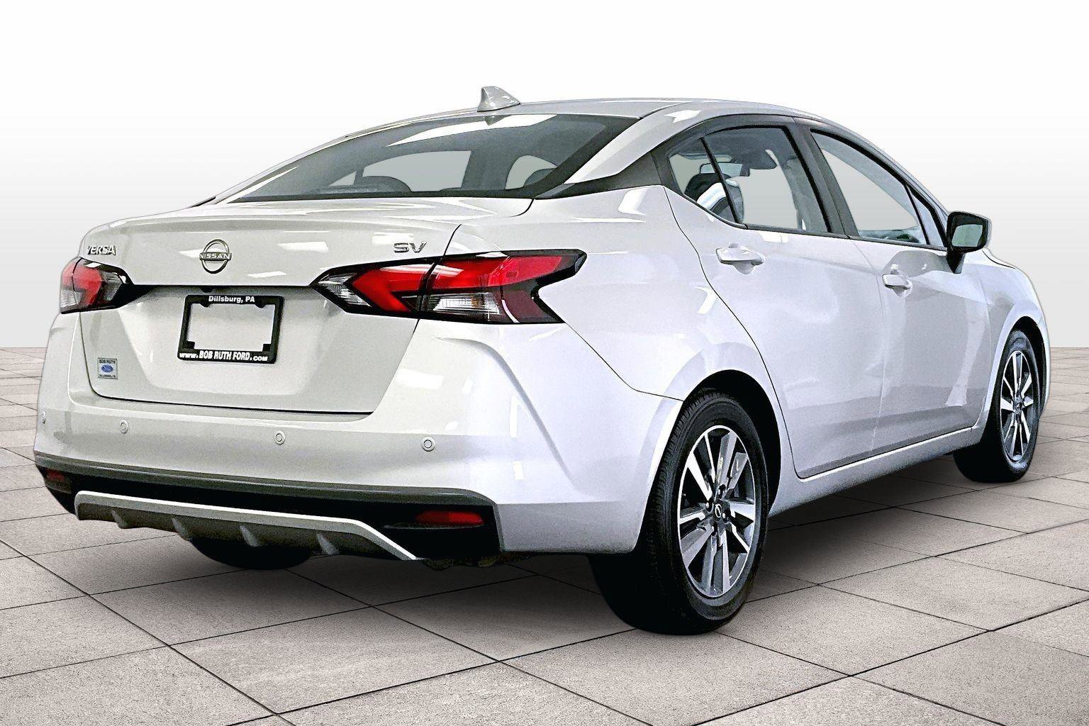 Used 2023 Nissan Versa SV image 11