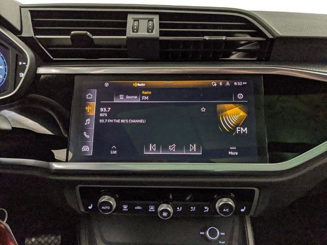 Used 2025 Audi Q3 2.0T Premium image 8