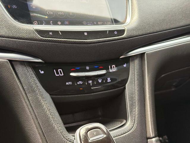 Used 2021 Cadillac XT5 Premium Luxury image 14