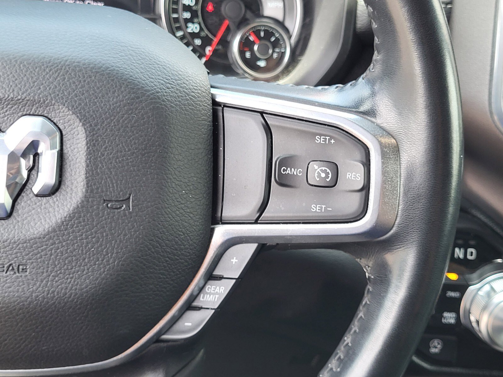 Used 2021 RAM 1500 Laramie AWD/4WD image 29