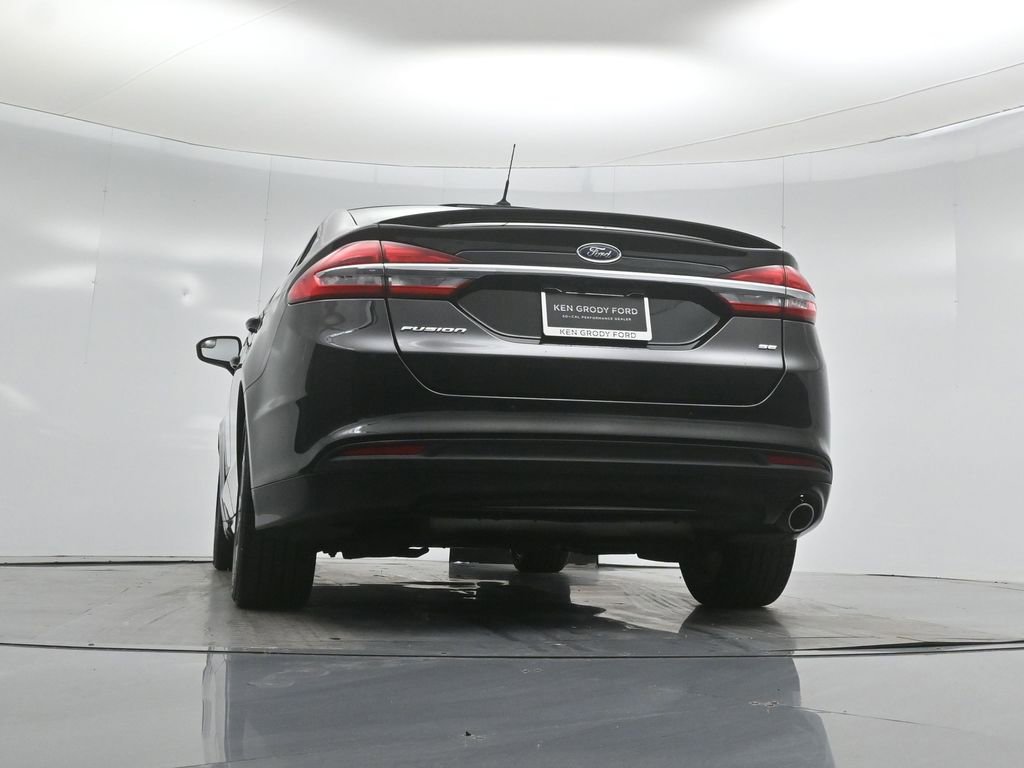 Certified 2017 Ford Fusion SE w/ Equipment Group 201A FWD image 47