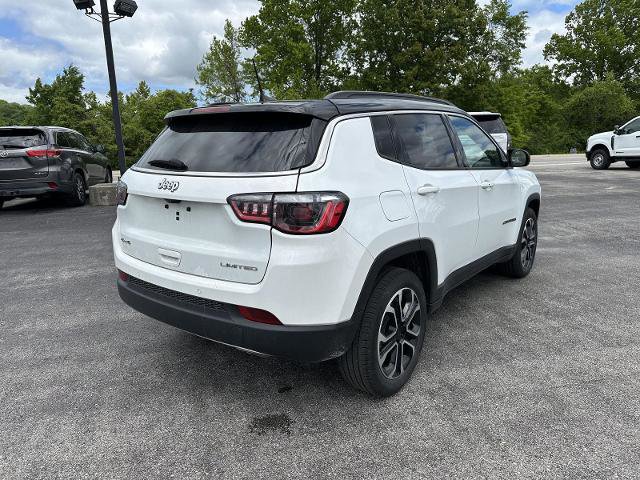 Used 2023 Jeep Compass Limited AWD/4WD image 7