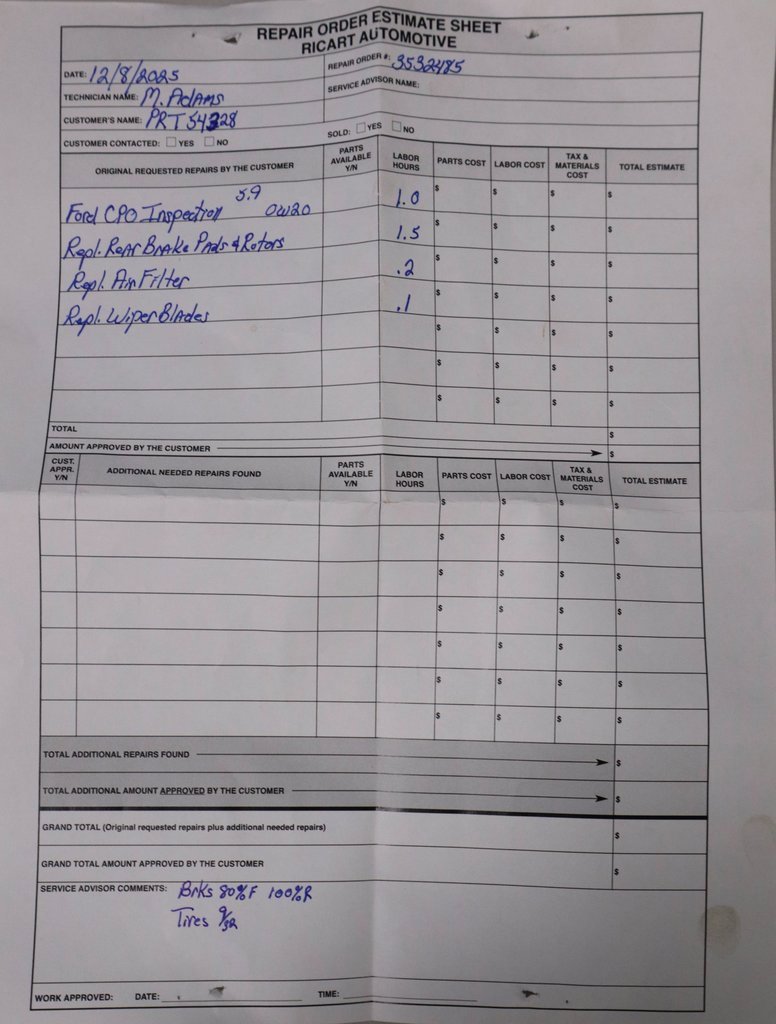 Used 2023 Dodge Durango GT image 4