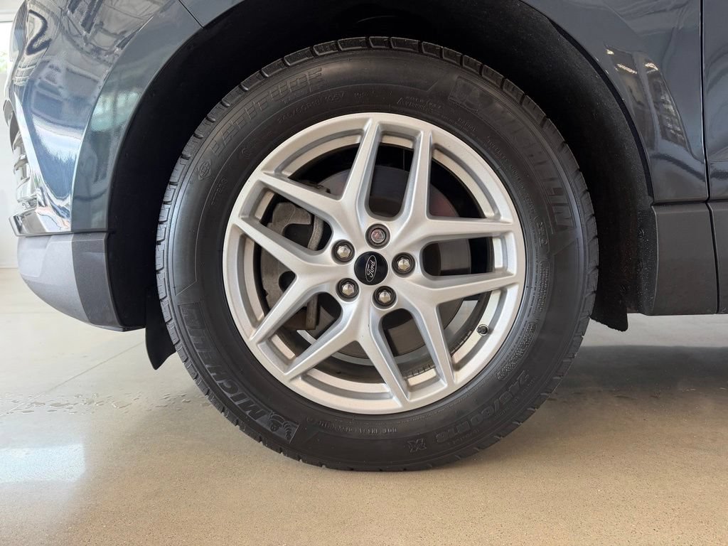 Certified 2024 Ford Edge SEL w/ Convenience Package AWD/4WD image 12