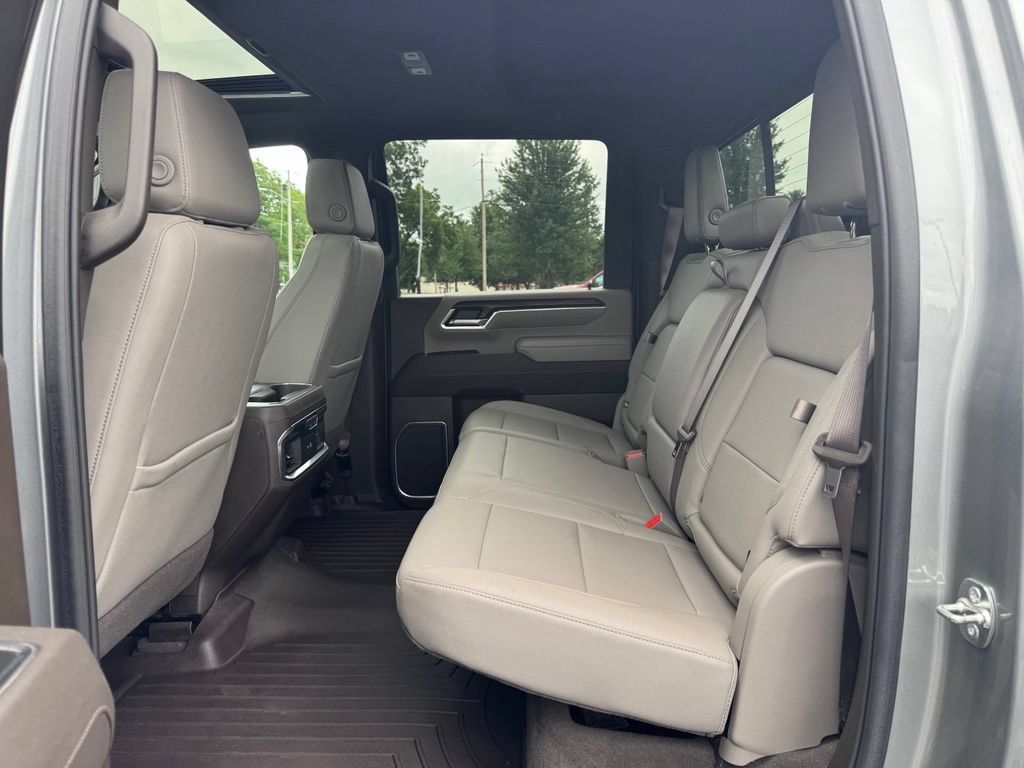 Used 2025 GMC Sierra 2500 SLT w/ SLT Convenience Package AWD/4WD image 22