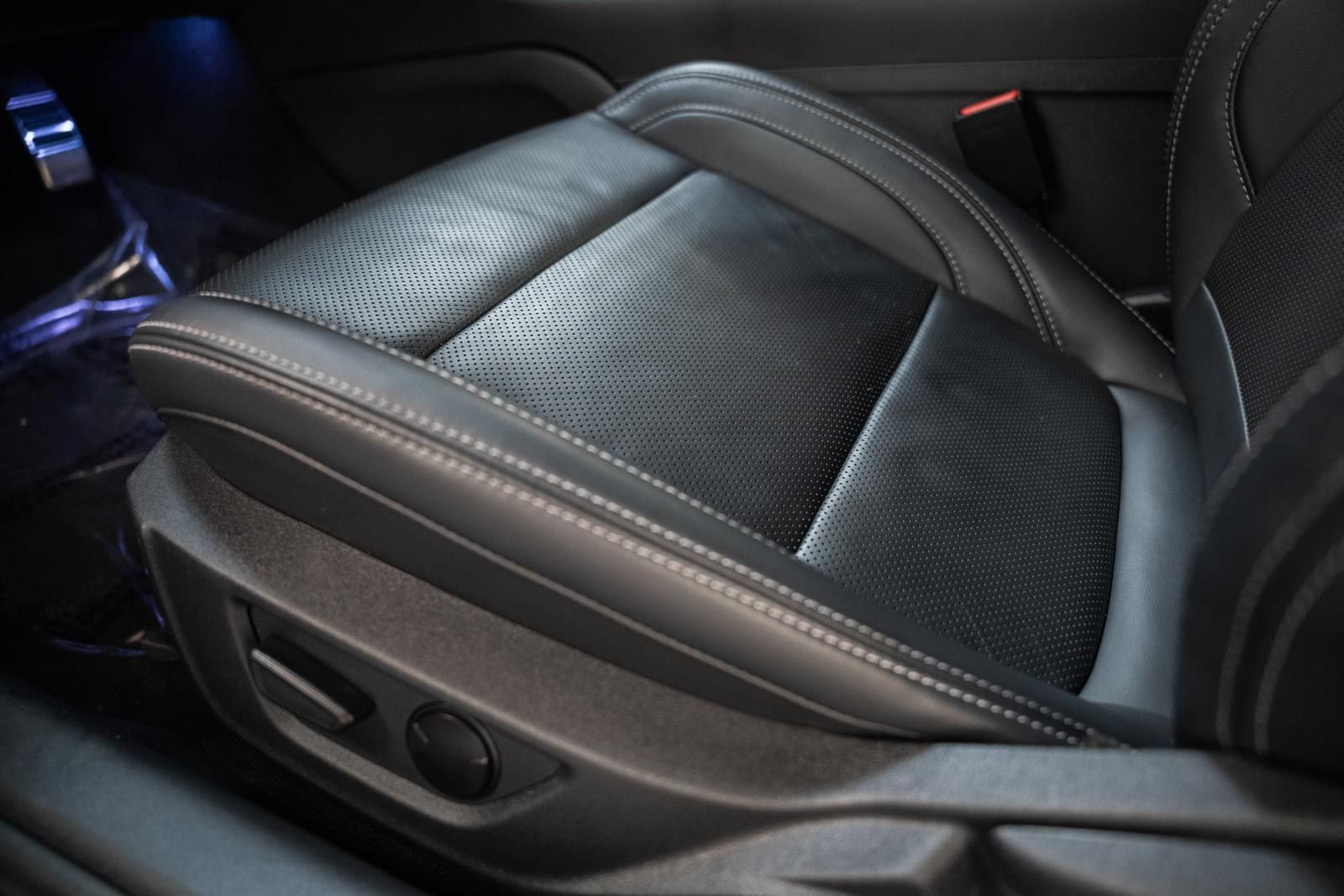 Certified 2025 Ford Mustang GT Premium RWD image 33