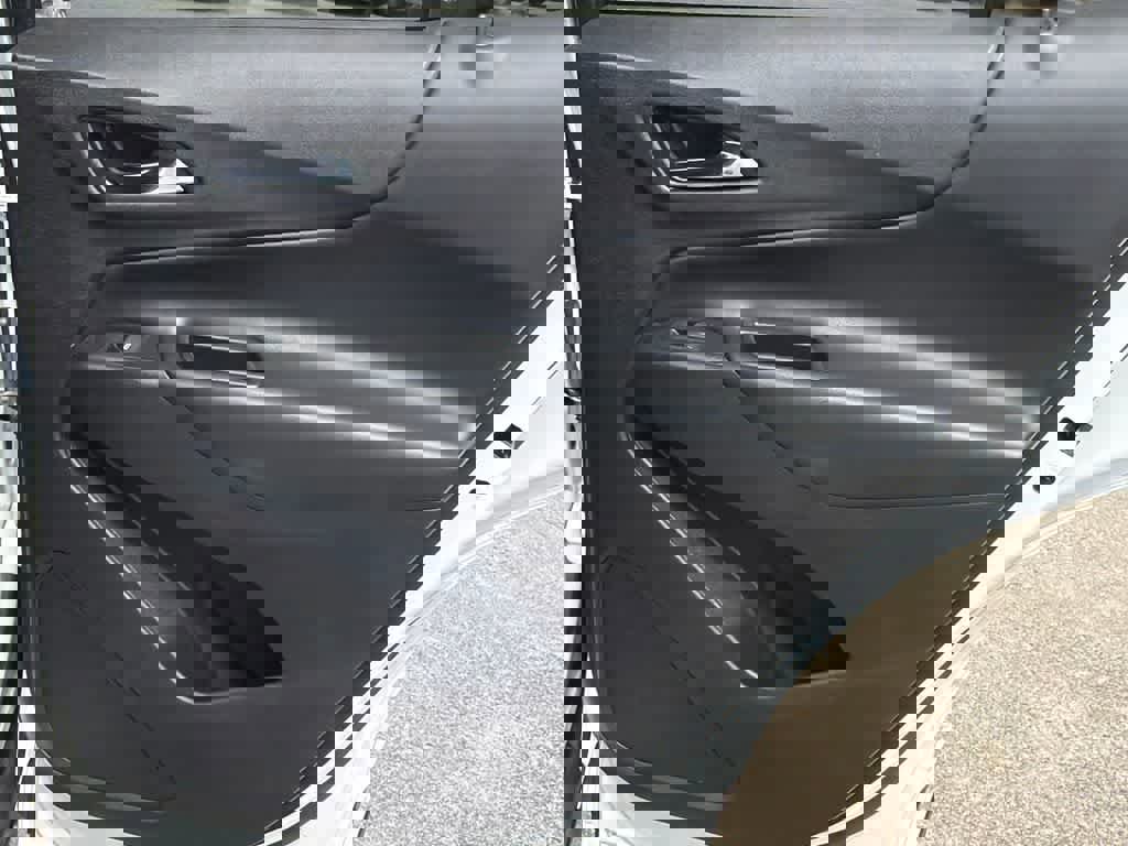 Used 2020 Chevrolet Equinox LT image 15