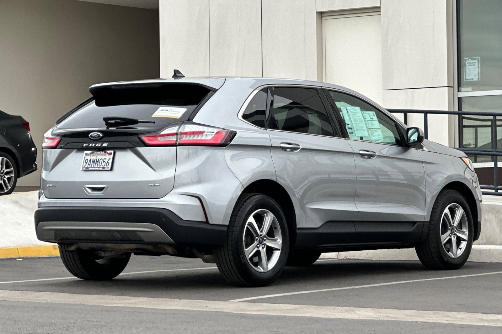 Certified 2022 Ford Edge SEL w/ Convenience Package image 3