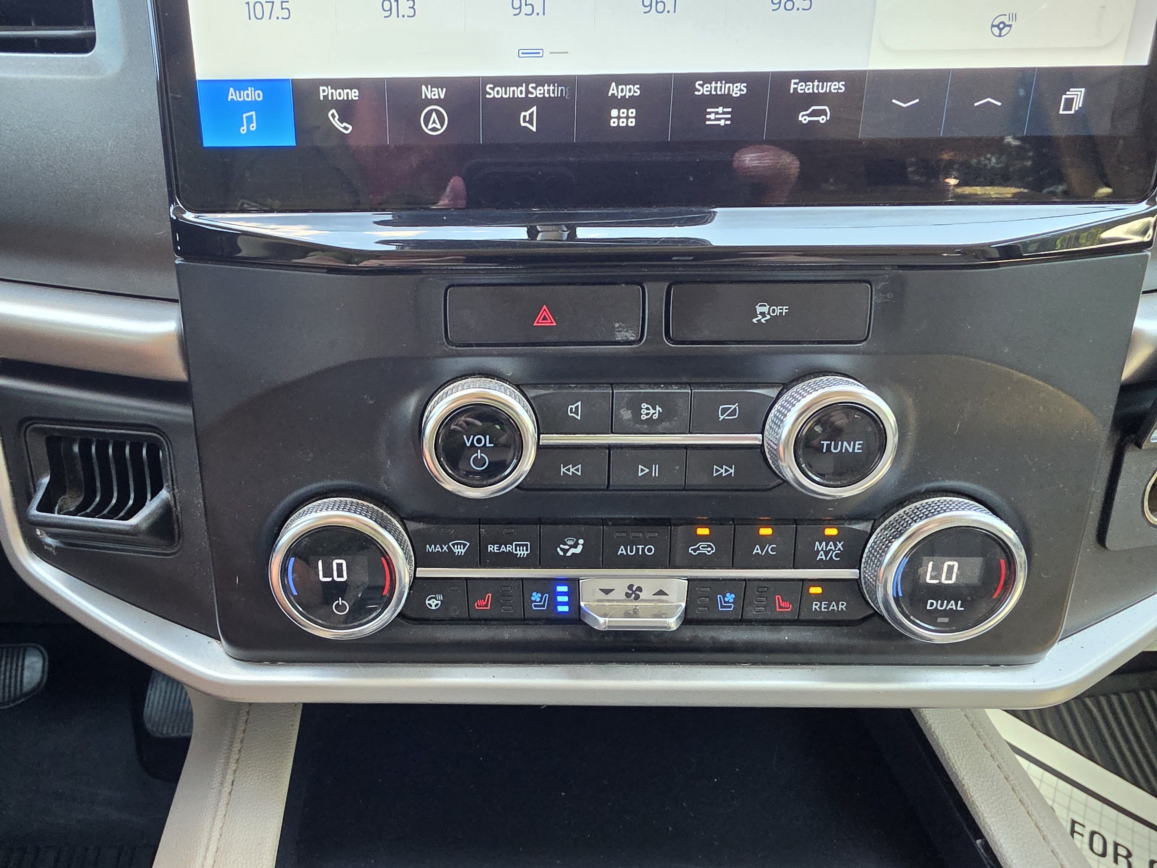 Certified 2022 Ford Expedition XLT RWD image 19