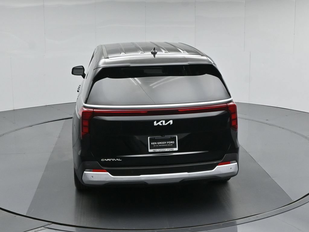 Used 2026 Kia Carnival FWD image 45