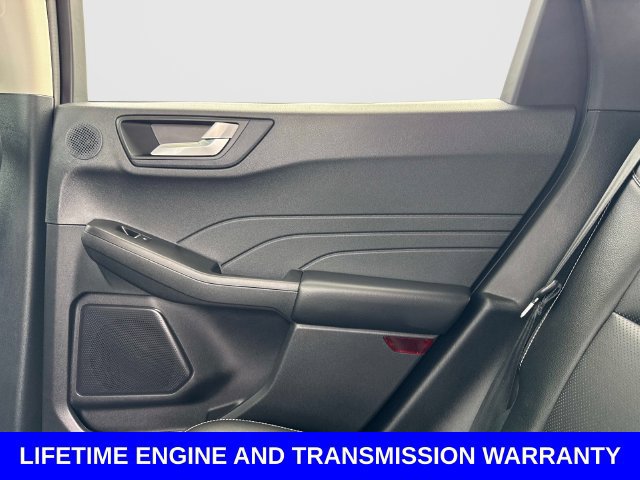Certified 2022 Ford Escape SEL w/ Technology Package FWD image 16