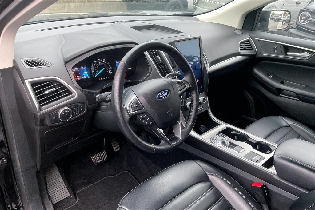 Certified 2022 Ford Edge SEL w/ Convenience Package AWD/4WD image 13