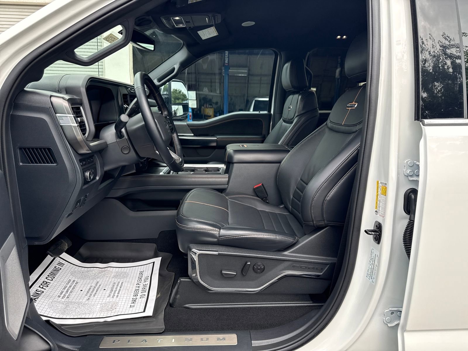 Certified 2024 Ford F350 Platinum w/ FX4 Off-Road Package image 9
