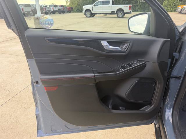 Certified 2024 Ford Escape ST-Line w/ Tech Pack #1 AWD/4WD image 13