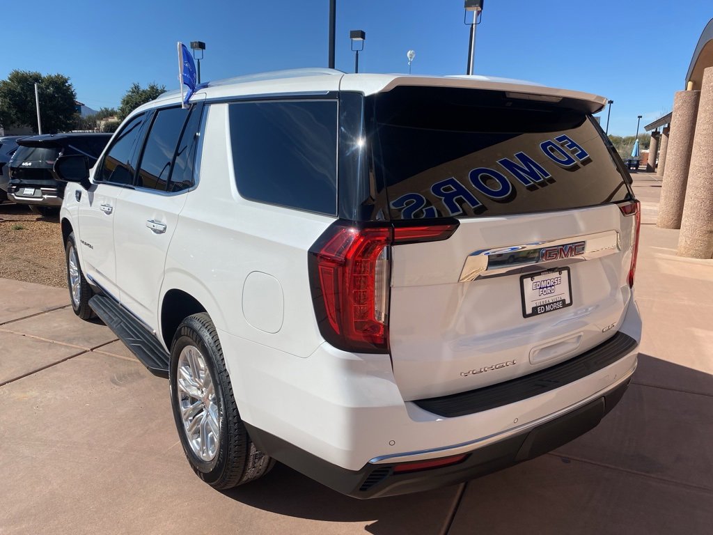 Used 2024 GMC Yukon SLT w/ SLT Luxury Package image 7