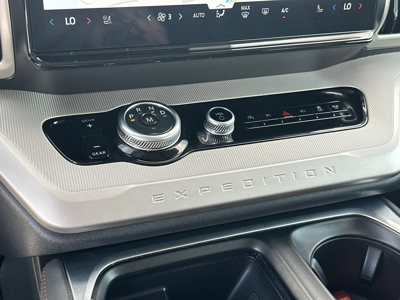 Certified 2025 Ford Expedition Max Active RWD image 33