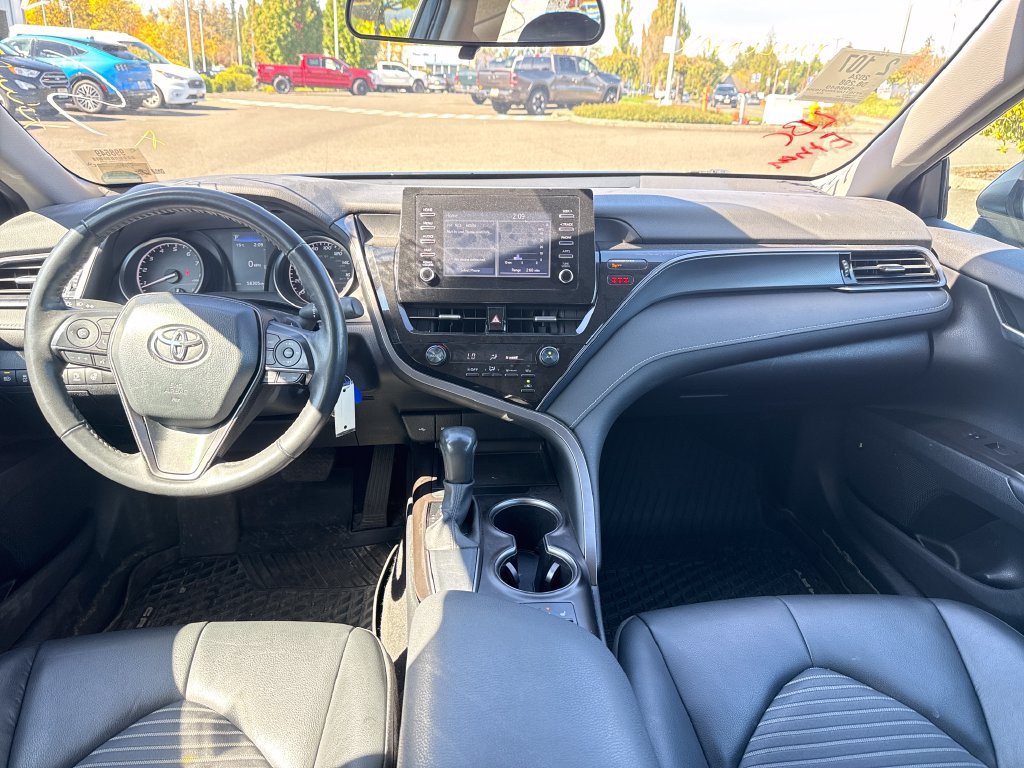 Used 2024 Toyota Camry SE FWD image 6