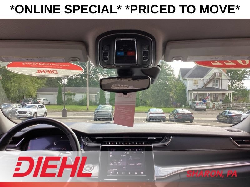 Used 2022 Jeep Grand Cherokee Laredo w/ Luxury Tech Group I AWD/4WD image 27