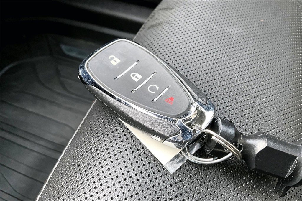 Used 2024 Chevrolet Trax RS w/ Driver Confidence Package image 13