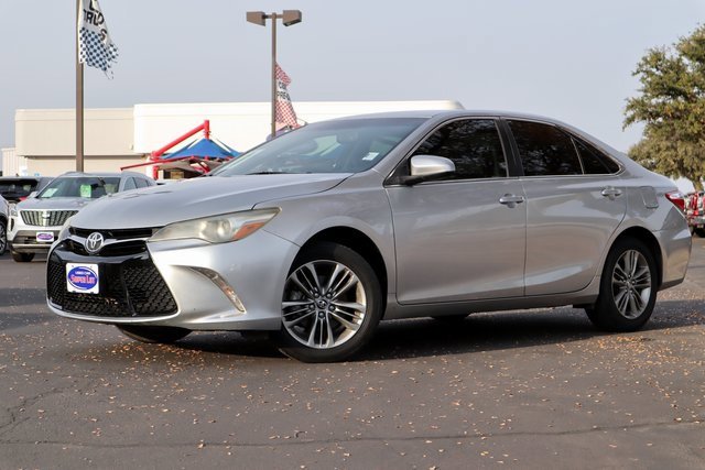 Used 2017 Toyota Camry SE image 14