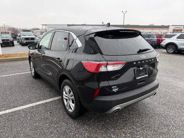 Certified 2022 Ford Escape SE w/ Convenience Package image 3