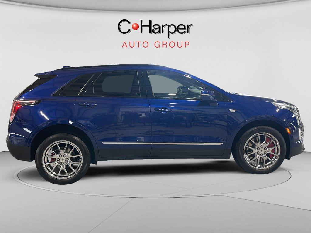 Used 2025 Cadillac XT5 Sportv AWD/4WD image 2