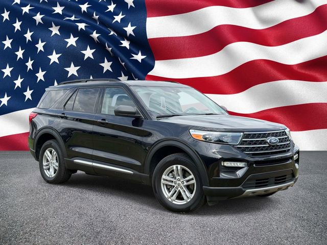Certified 2023 Ford Explorer XLT w/ Equipment Group 202A AWD/4WD image 3