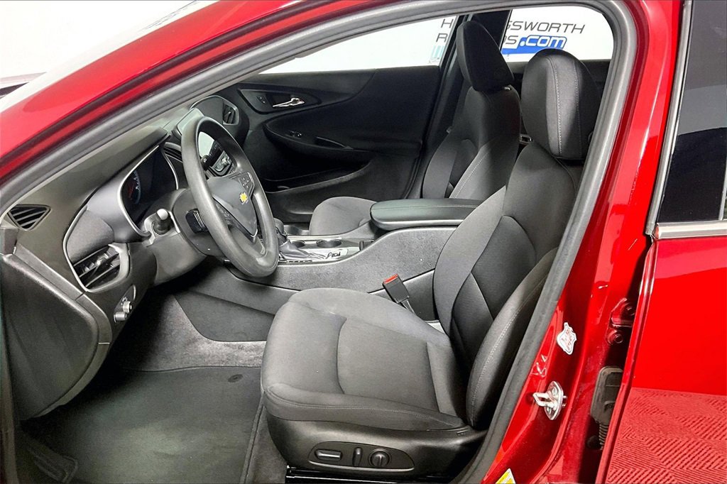 Used 2024 Chevrolet Malibu LT image 20