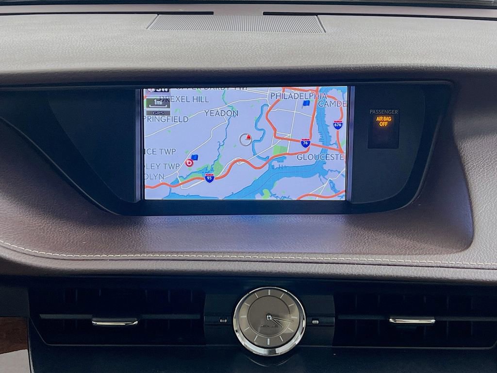 Used 2018 Lexus ES 350 w/ Navigation System Package image 19