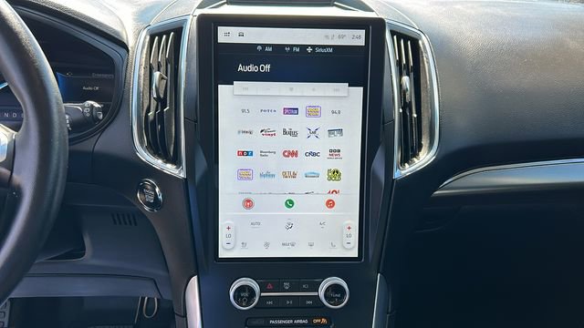 Certified 2023 Ford Edge Titanium w/ Class II Trailer Tow Package image 20