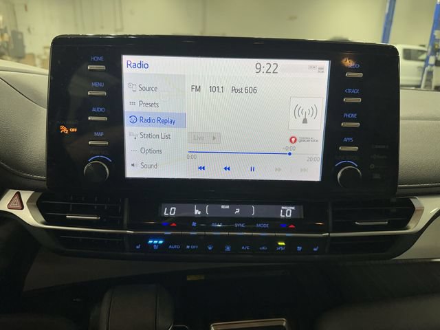 Used 2024 Toyota Sienna Limited AWD/4WD image 16