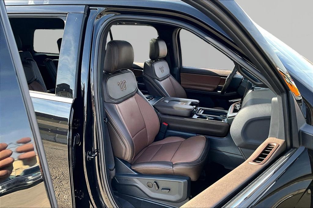 Certified 2025 Ford Expedition King Ranch AWD/4WD image 9