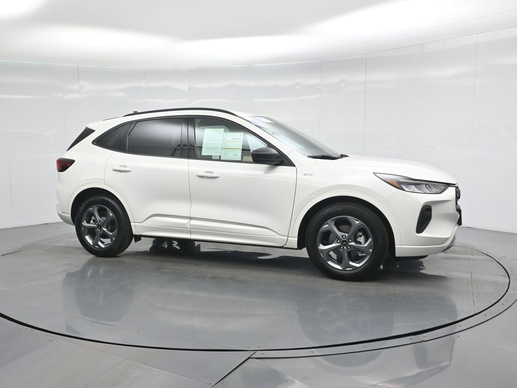 Certified 2023 Ford Escape ST-Line w/ Tech Pack #1 image 26