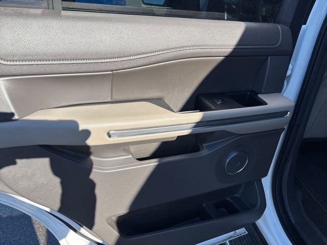 Certified 2021 Ford Expedition XLT image 32