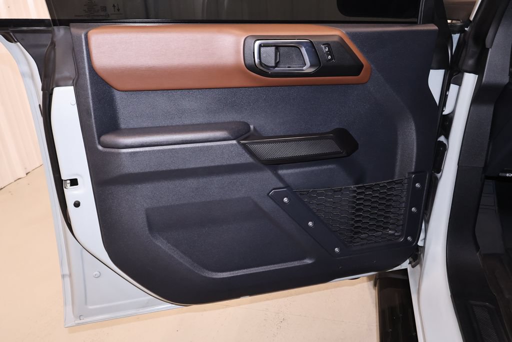 Certified 2024 Ford Bronco Outer Banks AWD/4WD image 11