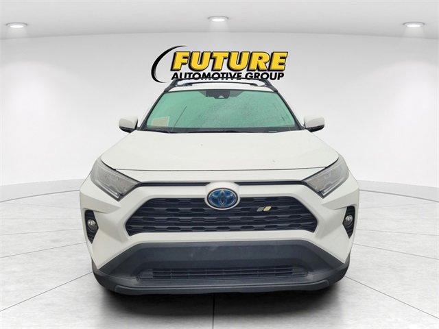 Used 2020 Toyota RAV4 XLE image 4