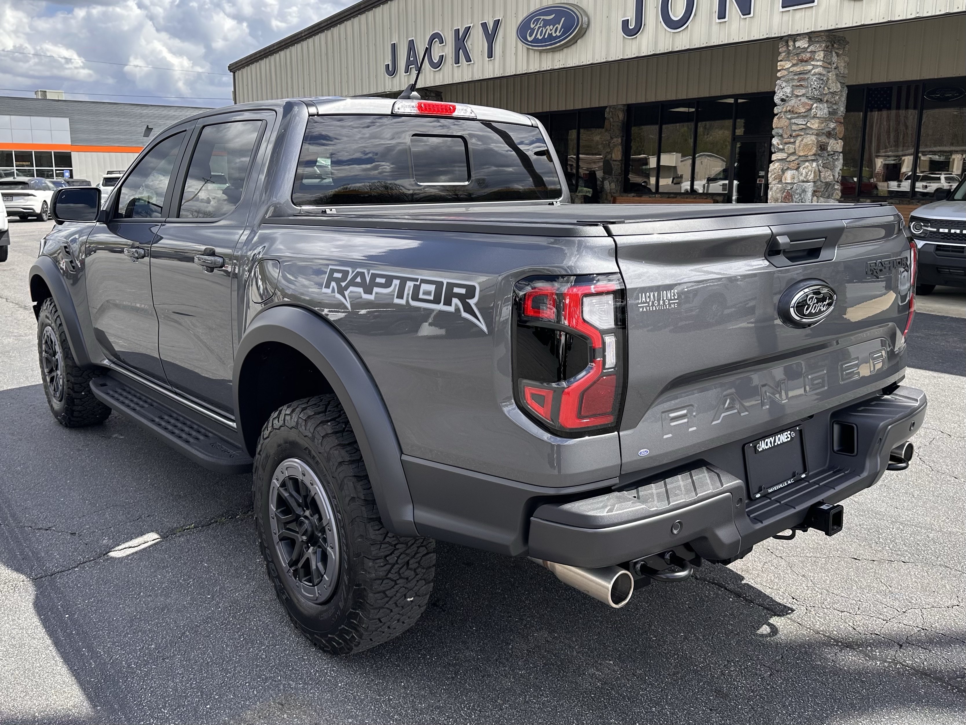 Certified 2025 Ford Ranger Raptor AWD/4WD image 9
