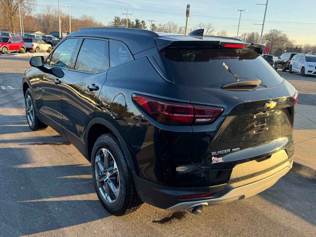 Used 2023 Chevrolet Blazer LT w/ Convenience Package image 3