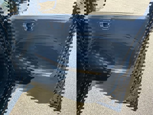 Certified 2020 Ford EcoSport SE w/ SE Convenience Package image 27