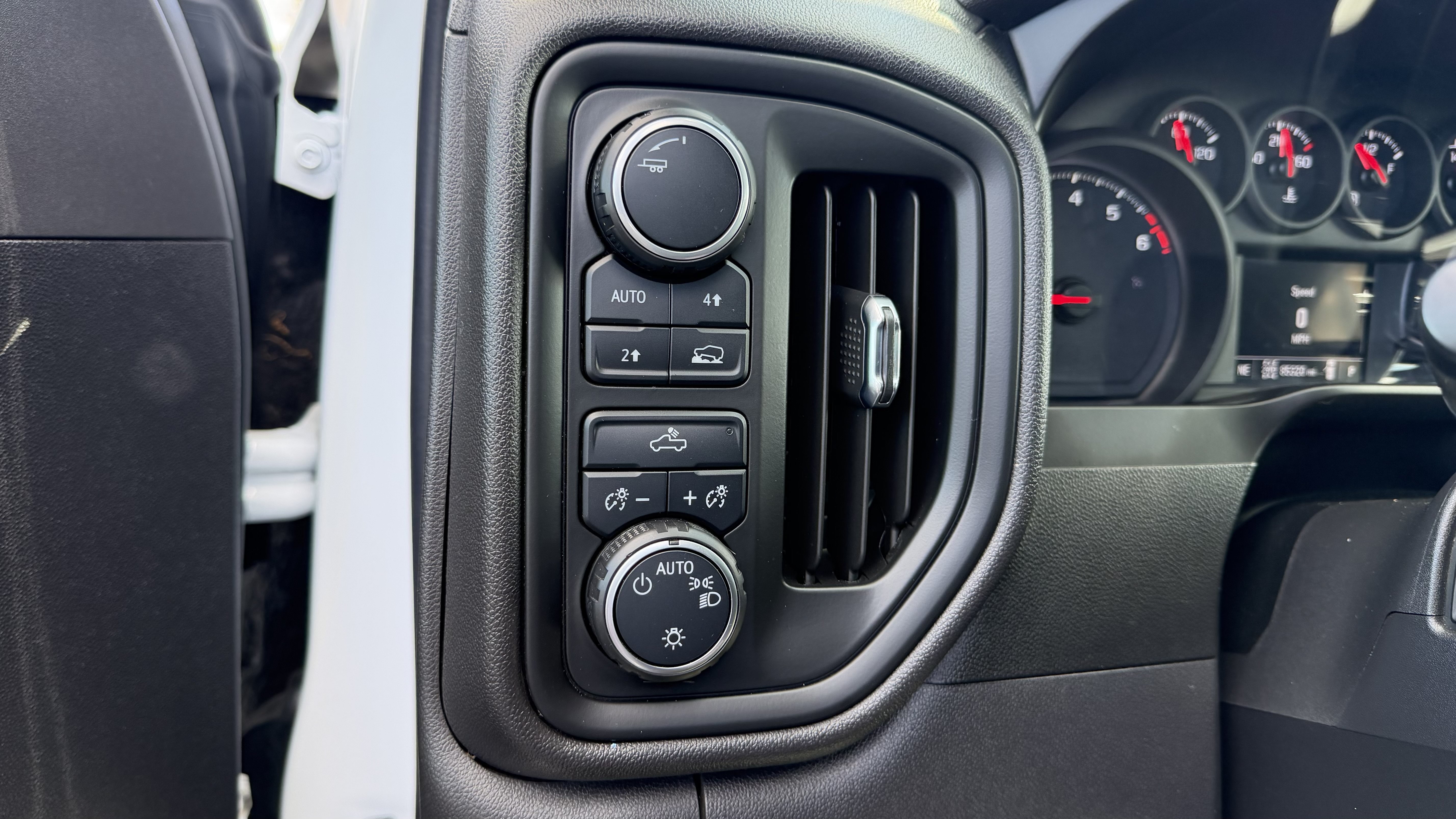 Used 2021 Chevrolet Silverado 1500 W/T w/ WT Fleet Convenience Package AWD/4WD image 24