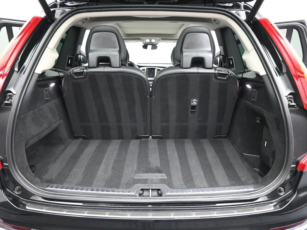 Used 2023 Volvo XC90 B6 Ultimate w/ Protection Package Premier image 48