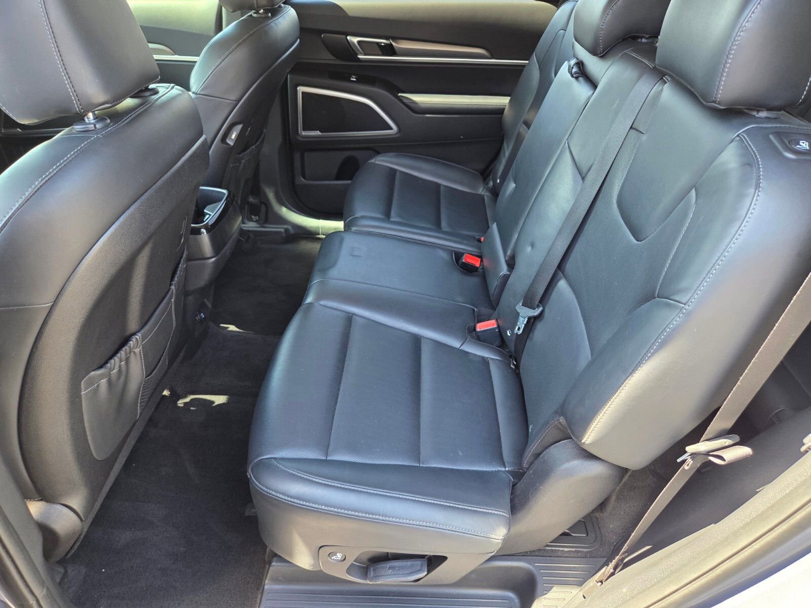 Used 2021 Kia Telluride LX AWD/4WD image 11