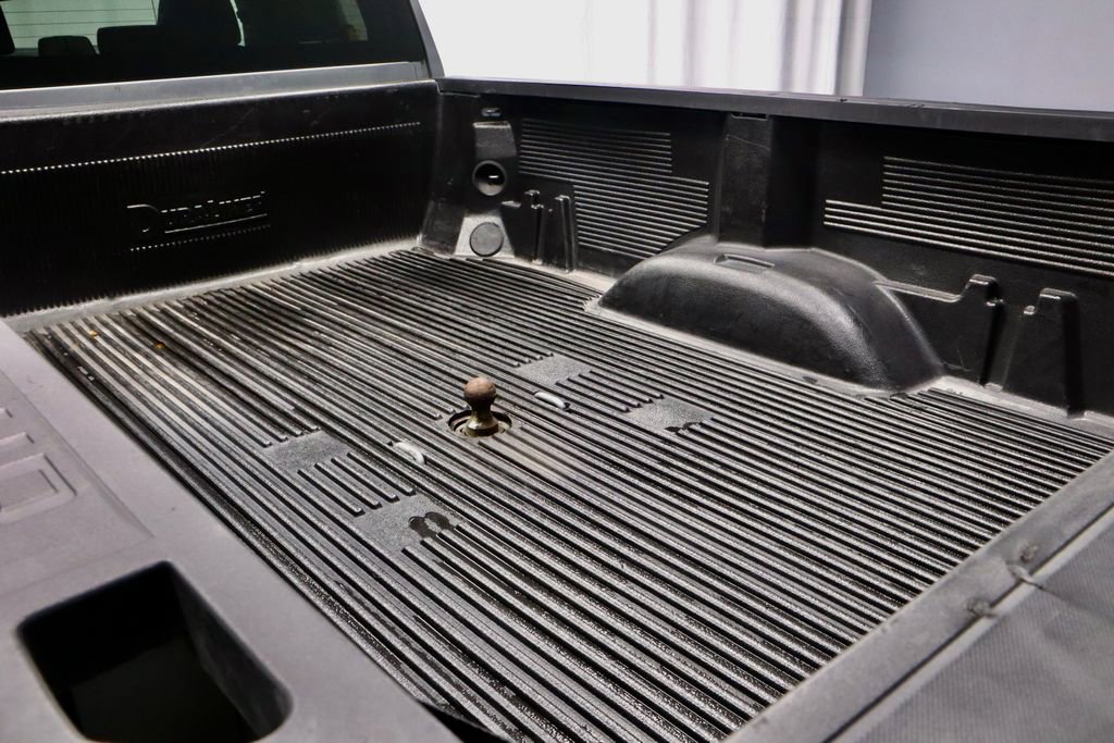 Used 2025 Chevrolet Silverado 2500 LT w/ Convenience Package AWD/4WD image 13