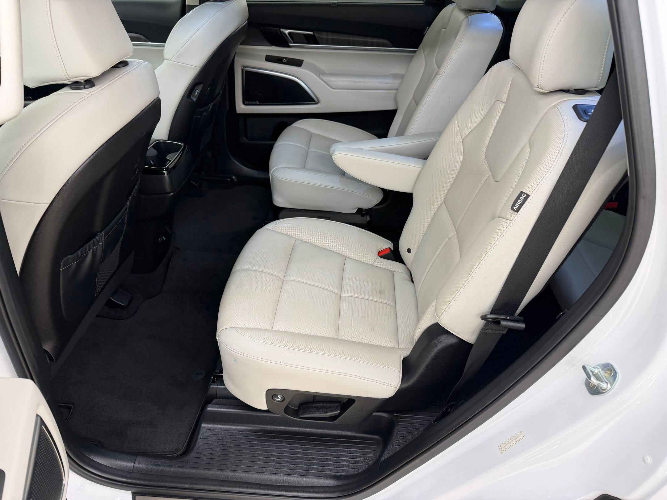 Used 2023 Kia Telluride SX image 12